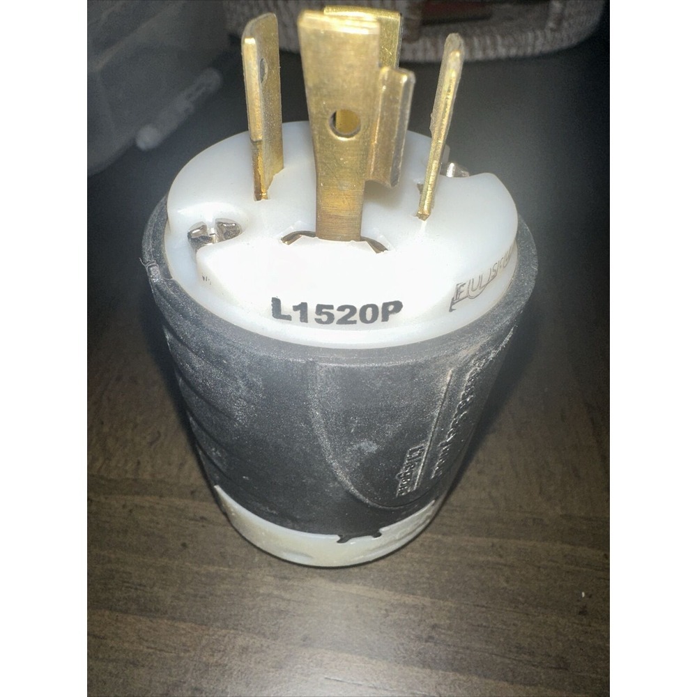 PASS & SEYMOUR L1520P LOCKING PLUG 20A 250V‎ 3 PHASE